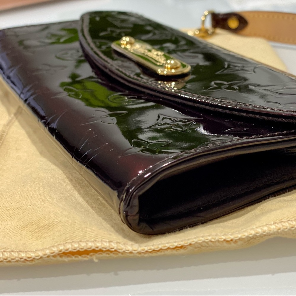 Authentic Louis Vuitton Sunset Boulevard Amarante Monogram Vernis Clutch